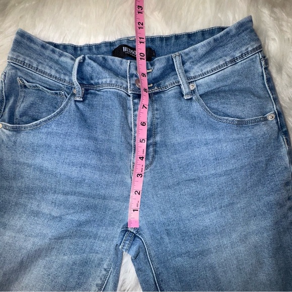 Hudson Women's Straight Leg Jeans Size 6 Medium Wash Blue Denim Mid-Rise Staple - Picture 11 of 13